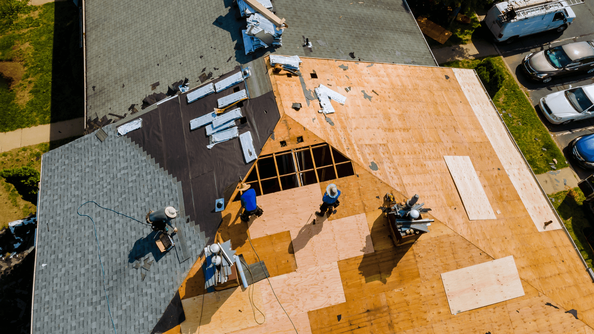 Commercial roof installation by RoofingExpert.us for offices, warehouses, retail buildings, business properties, commercial roofing systems, and professional roofing contractors.